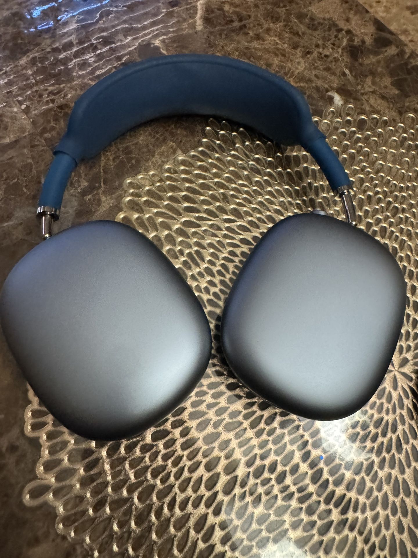 Lightning Apple AirPods Max Blue