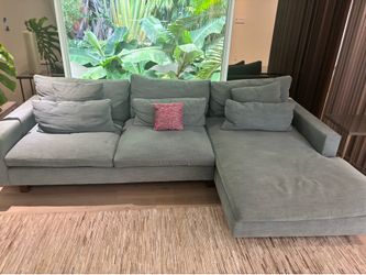 Westelm Sofa/Couch Amazing Condition