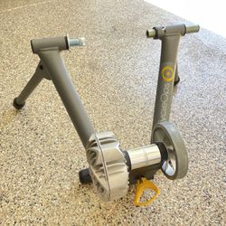 CycleOps Fluid 2 Bicycle Trainer - Excellent Condition