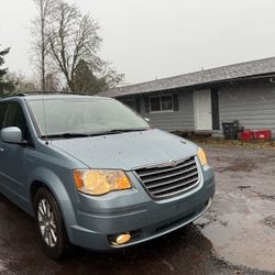 2008 Chrysler Town & Country