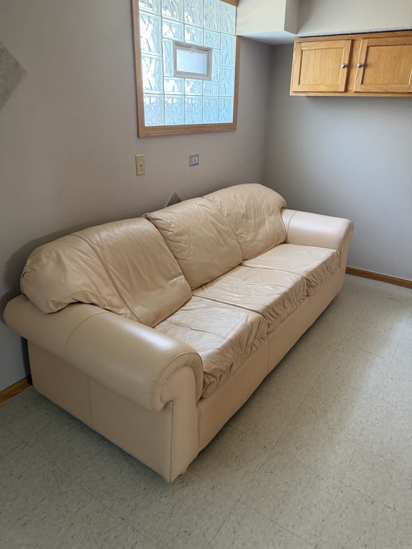 Sofa Bed / Sleeper Couch – Leather – Beige