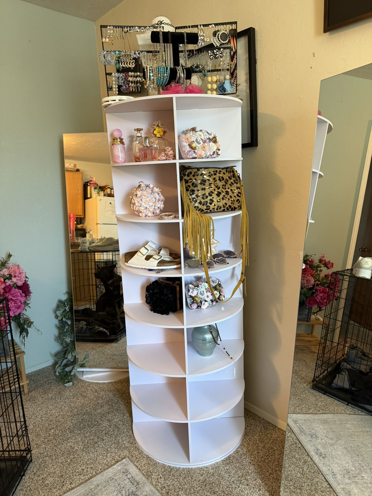 360 Rotating Shoe/ Accessory Shelf