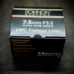 Rokinon 7.5mm F3.5 Fisheye Lens  MFT M43