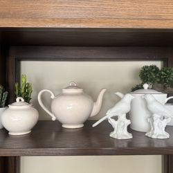 Tea pots and White Porcelain Birds