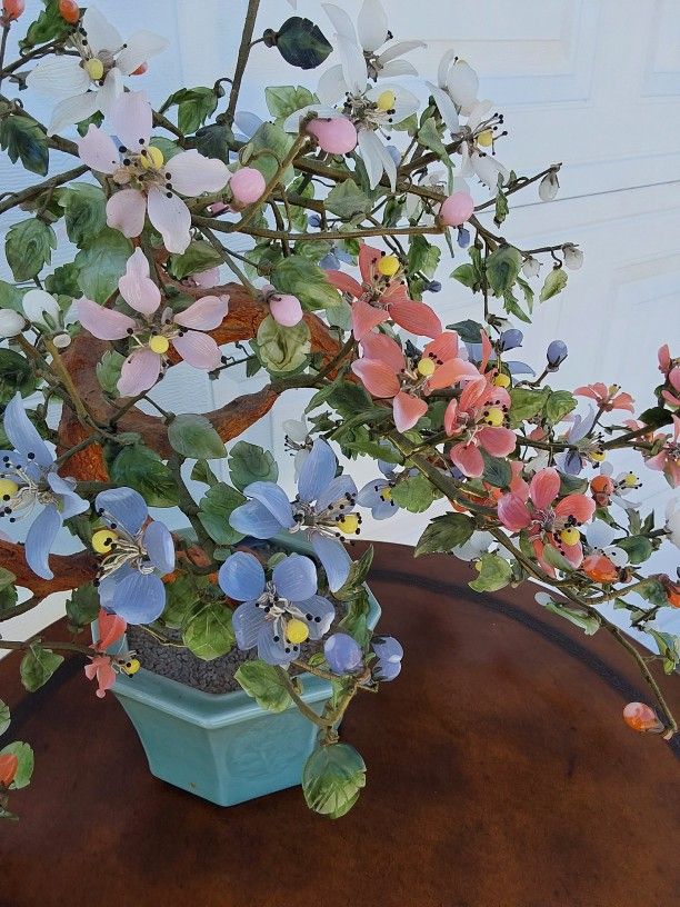 Large Vintage Jad3 Tree