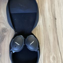 Bose SoundLink Around-Ear Wireless Headphones II