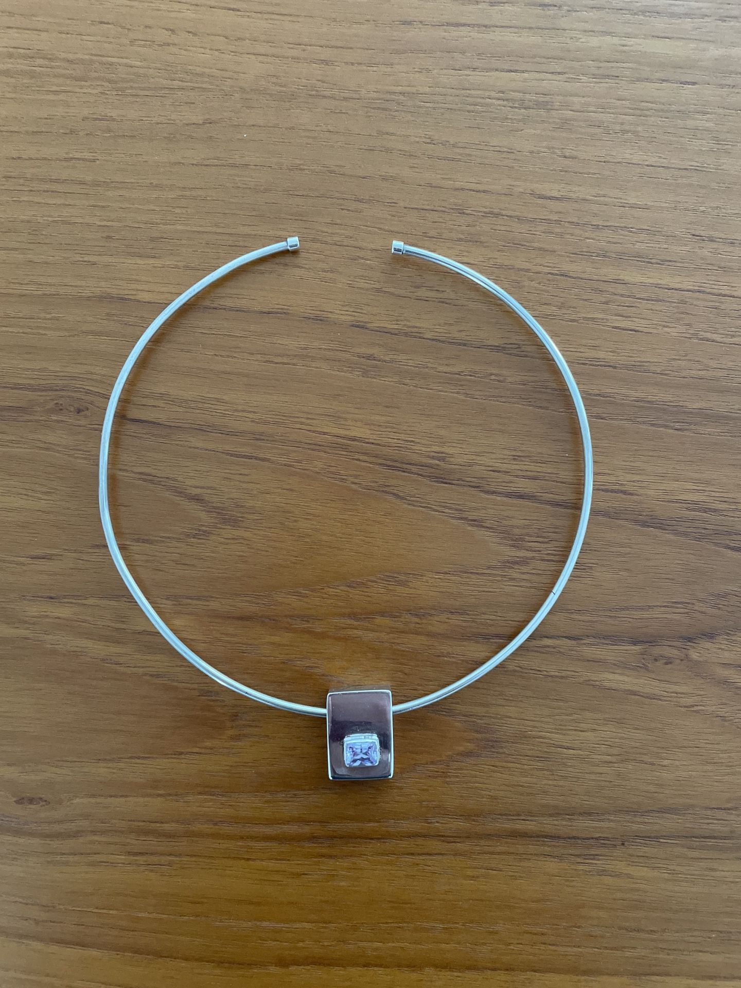 925 sterling silver choker with amethyst.
