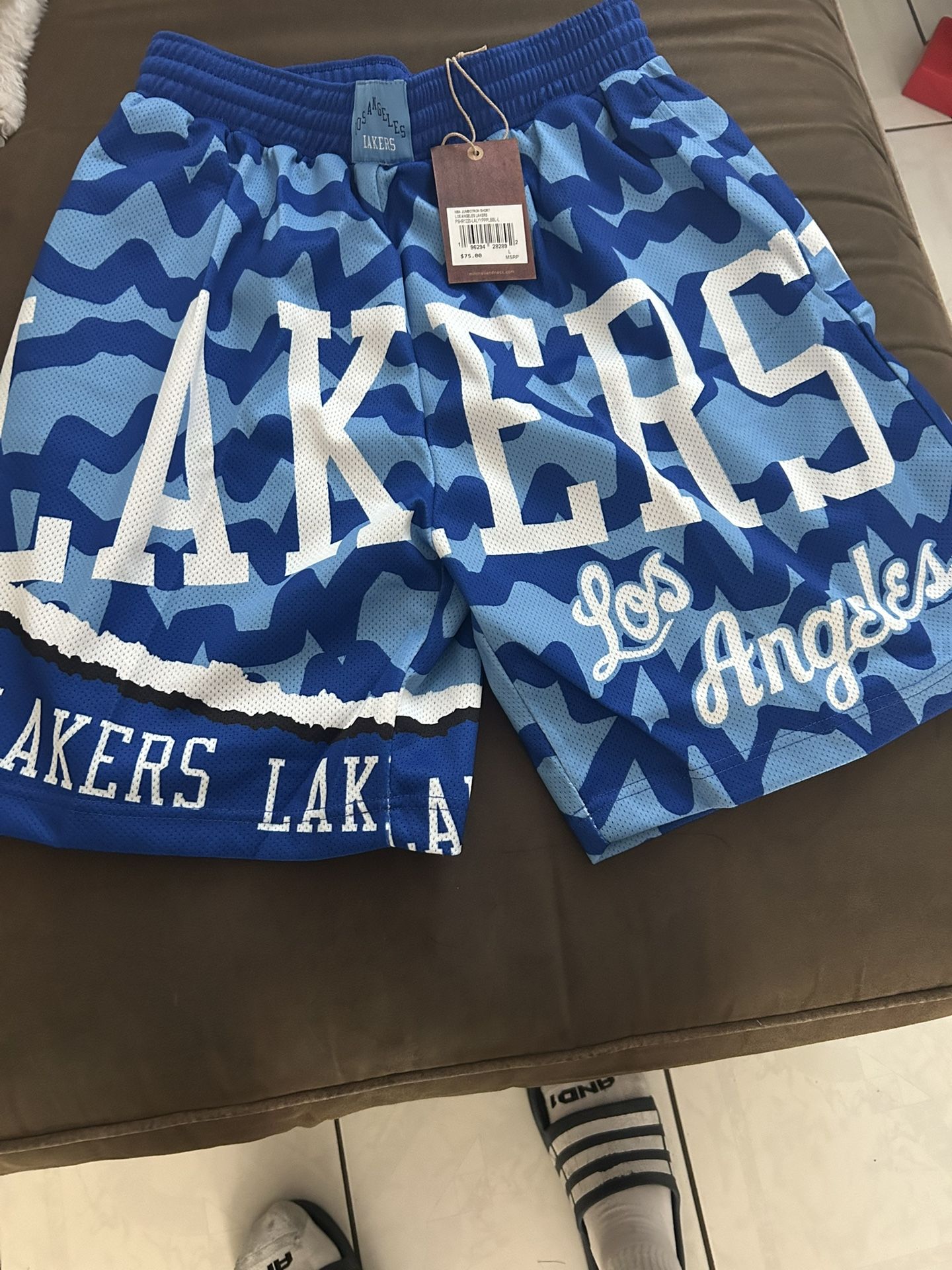 mitchell &ness size large lakers