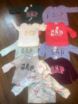 Baby Gap kids sweatshirt size 6-12 months