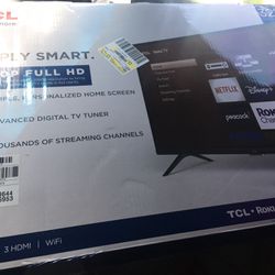 32 In TCL smart Tv With Roku
