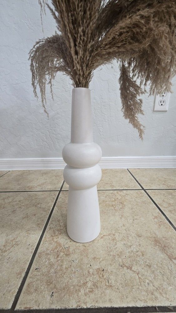 Pampass Grass Vase