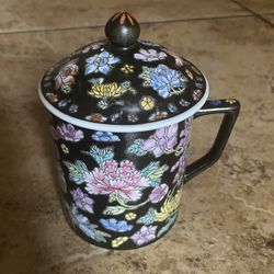 Teacup with a Lid