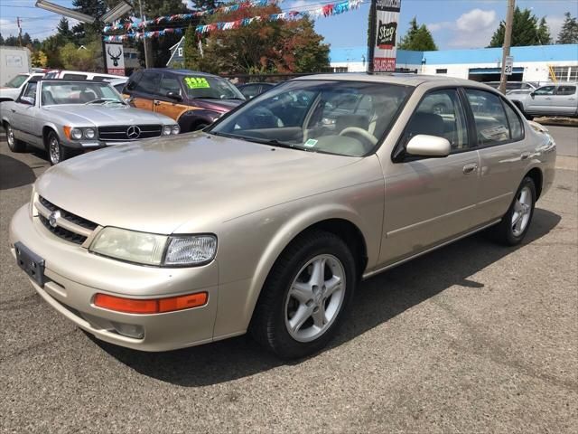 1999 Nissan Maxima