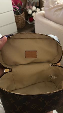Makeup bag