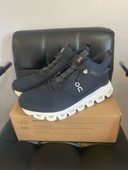 On cloud Hi Size 9 Men’s $95