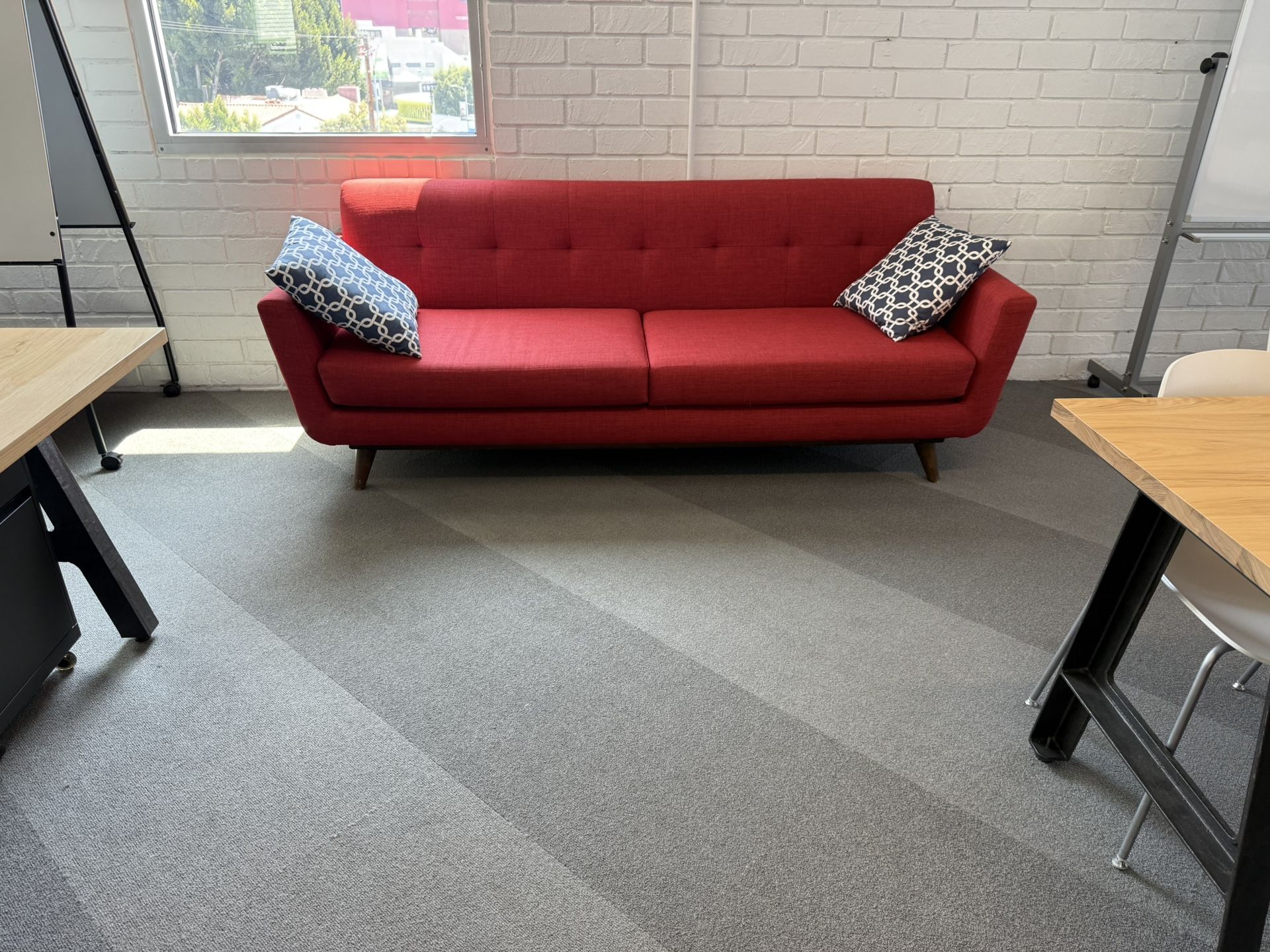 Couch w/pillows