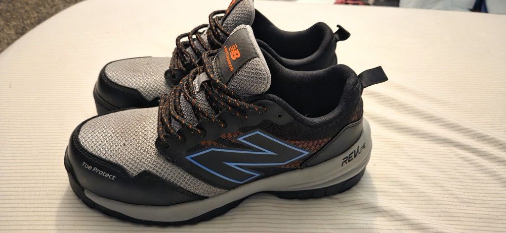 New Balance Size 7 Wide