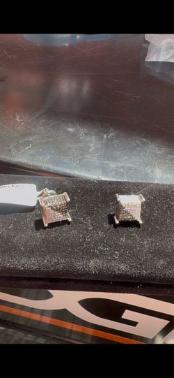 0.31 CT Silver black/White natural Diamond Earrings