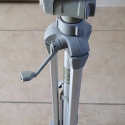 Sunpak 5800D Tripod Silver Used NO QUICK RELEASE PLATE