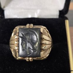 Mens Gold Intaglio Onyx Ring