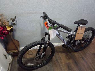 Ozark Tral Bike Aluminum Full Suspension 24 8 Speed Mont Sports New Ready To Ride good condition