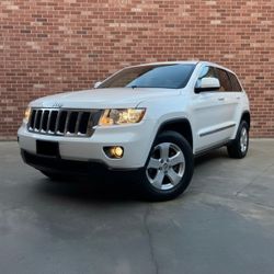 2012 Grand Cherokee Laredo 