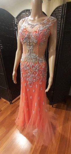 Bicici & Coty Gown Coral color xs.