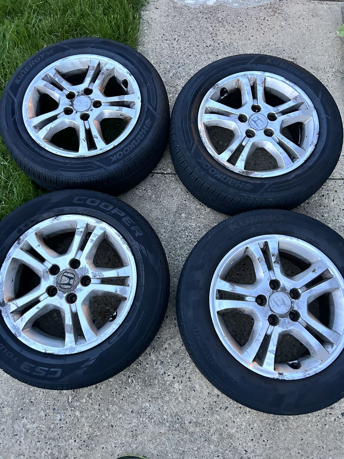 Honda Accord SE Wheels