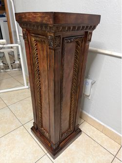 El Dorado furniture big pedestal/ stand