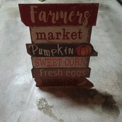 FARMHOUSE YARD SIGN