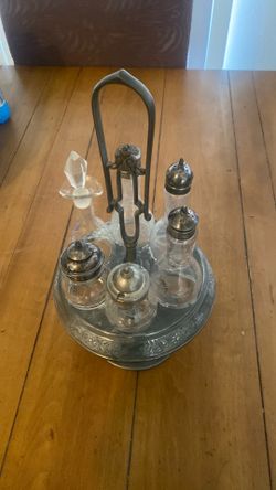 Victorian Rotating caster set
