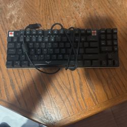 Works Is In Perfect Condition just Missing 2 Key caps