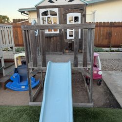 Playhouse With Slide + Kitchen 