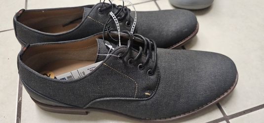 Men's casual shoes