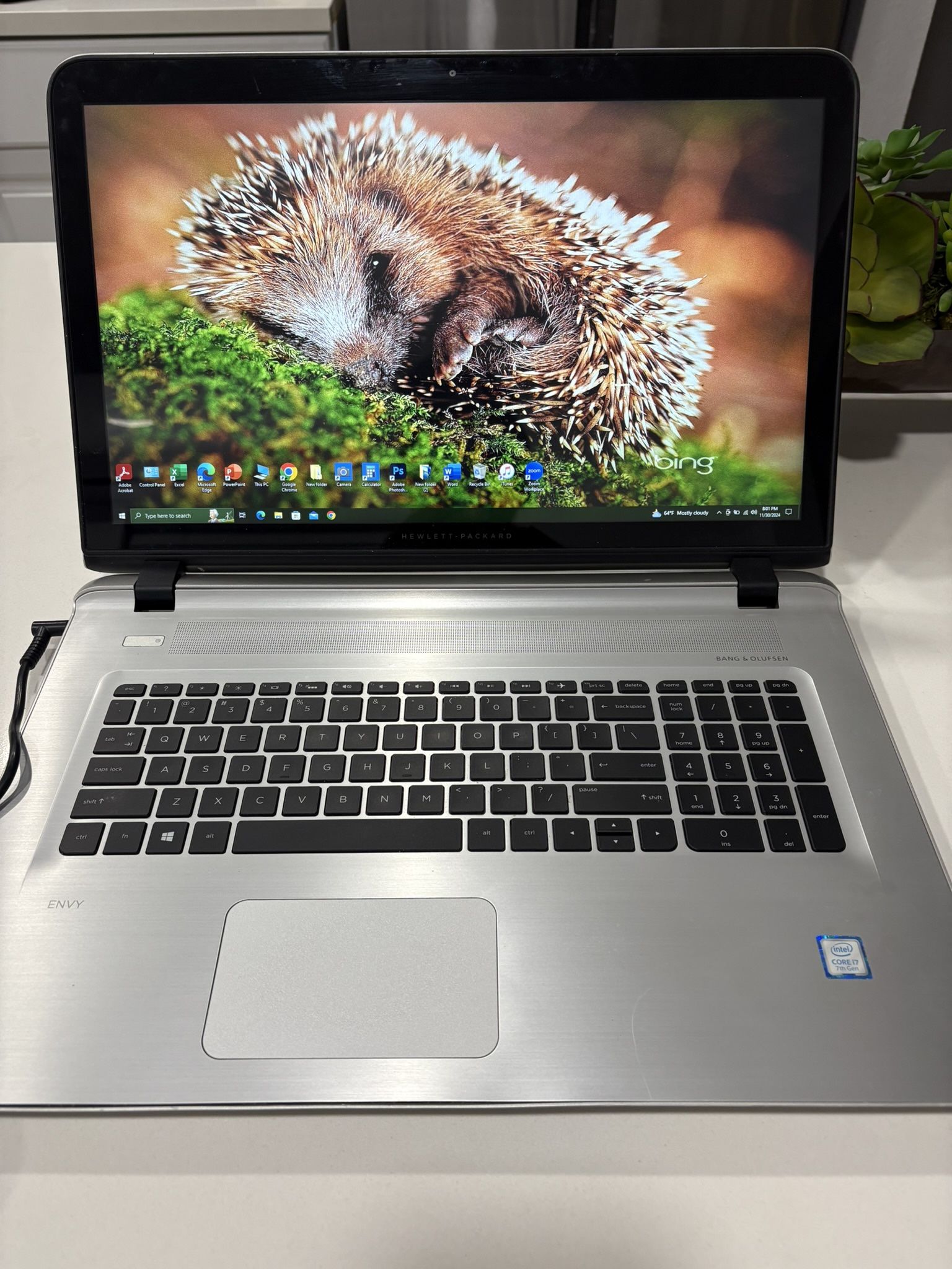 i7…i7…i7…. HP ENVY NOTEBOOK 📔 LAPTOP ….64 bit , Intel ( R ) ..core ( TM ) …FULLY LOADED WINDOWS 10 PROFESSIONAL….and ( photoshop 2021 version ),,ph