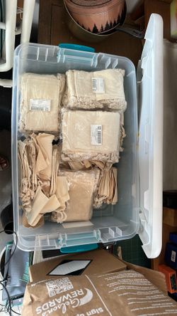 300 Muslin Jewelry Bags (craft)