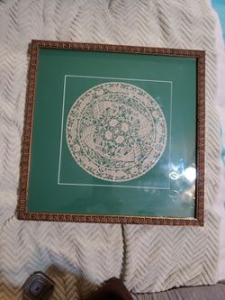 Vintage Chinese Ornate Phoenix Feather Paper Cut Outs Yangchow China Folk Art 

