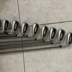 Titleist Iron Set 9 Pc 