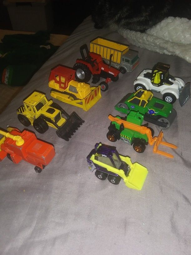Lot Of 9 Vtg Matchbox Superfast, & Lesneys Made In England Tractors