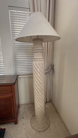 Column Floor Lamp - Sculptural Style