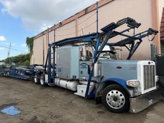2005 Peterbilt 379 Car Carrier