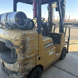 7k Cat Forklift