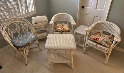 Vintage Outside/Inside White Wicker Conversation Set With Intecrate Open Weave Designs
