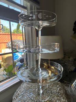 Princess house cakes stands small one $15 medium $20 large $25
