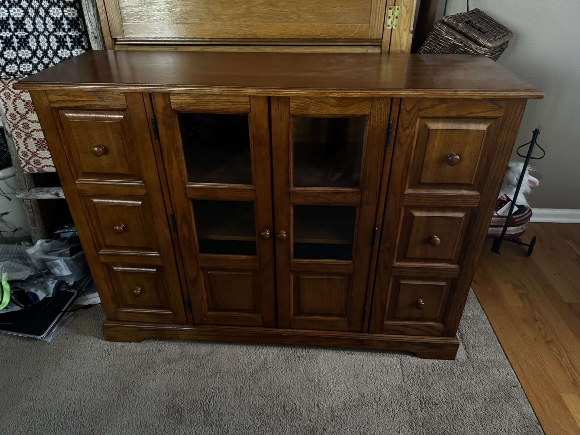 Oak Express Entertainment Stand