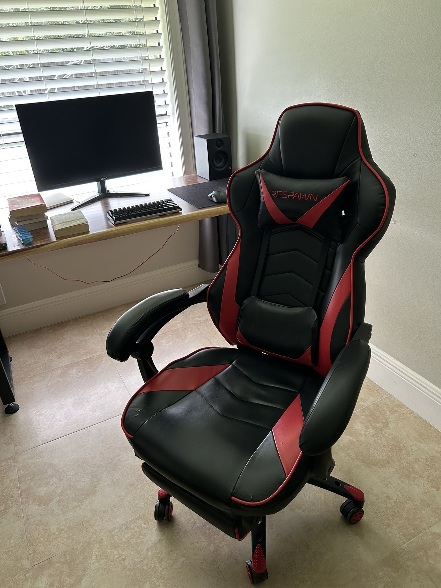 RESPAWN 110 Ergonomic Gaming Chair with Footrest Recliner Racing