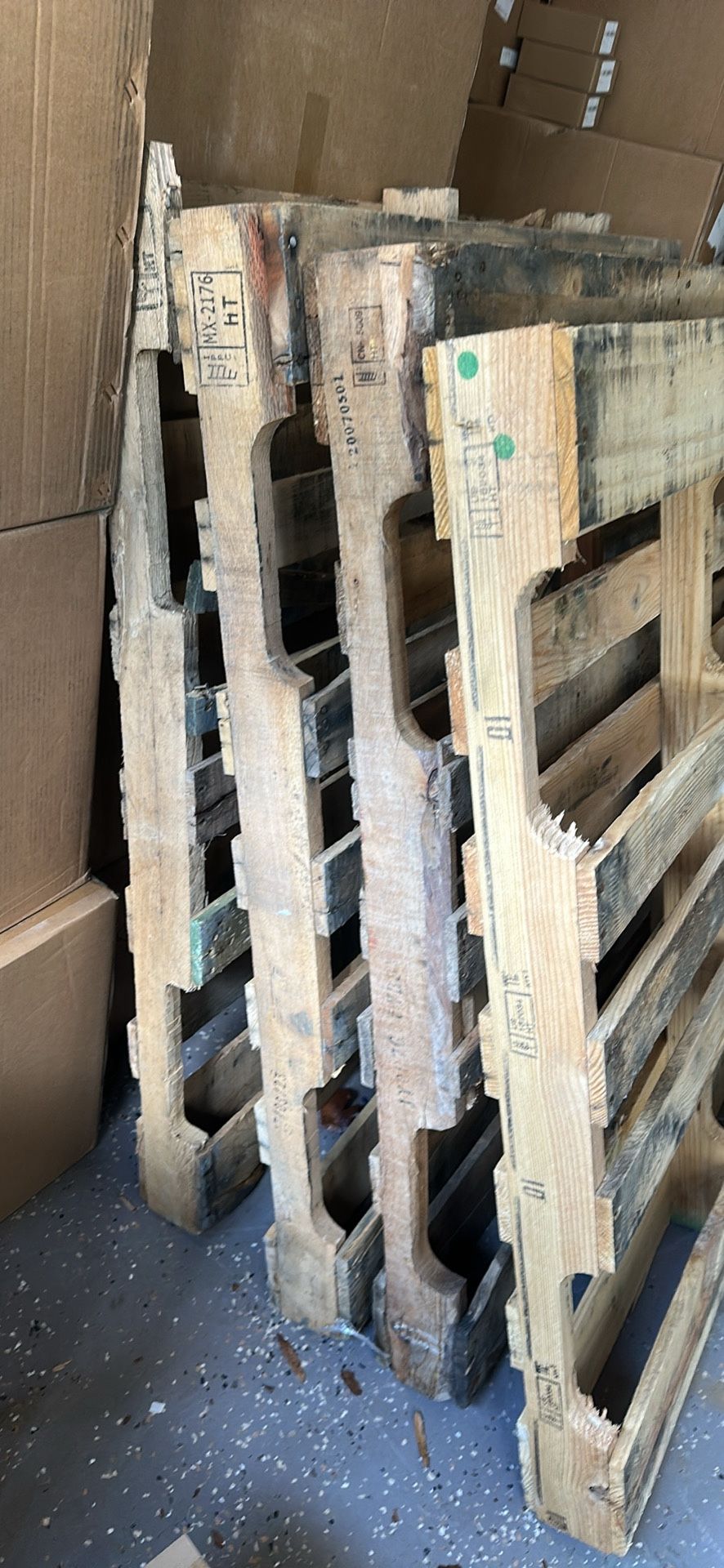 Pallets Free
