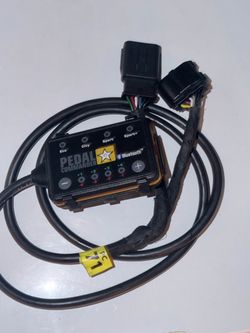 Pedal Commander Bluetooth Throttle Response Controller