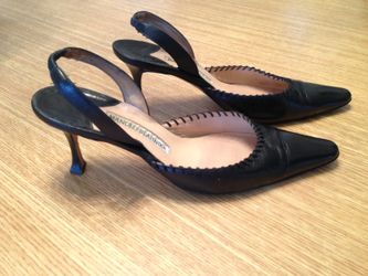 Manolo blahniks size 38