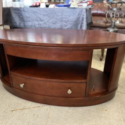 Oval Lift Top Coffee Table w/Storage